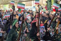 هر ایرانی باید یک برنو به‌عنوان نماد شجاعت بر دوش داشته باشد